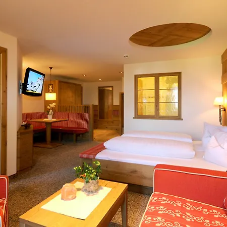 فندق Pramstraller 4*