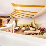 酒店 帕艾姆斯特奥雷酒店 4*